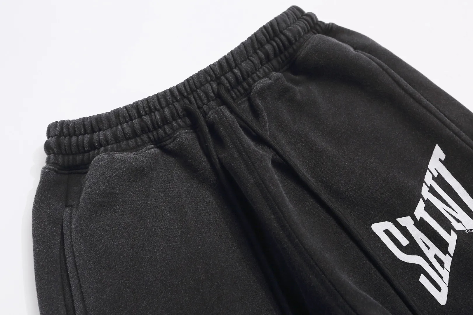 Stylish brand Saint Michael ribon saint pants classic letters retro washed and distressed high street casual loose leggings sweatpants trousers Style number: SM635 Size: S-M-L-XL Color: black-dark green Price: P236